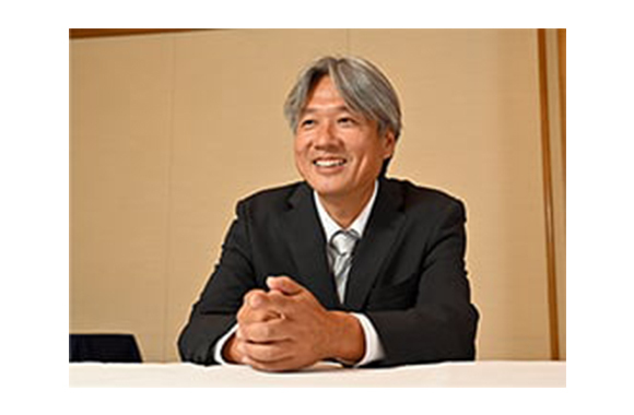 写真：代表取締役社長